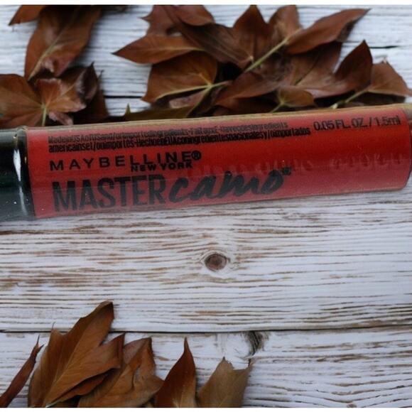 Maybelline Master Camo Color Correcting Pen #60 RED FOR DARK CIRCLES - Picture 1 of 6